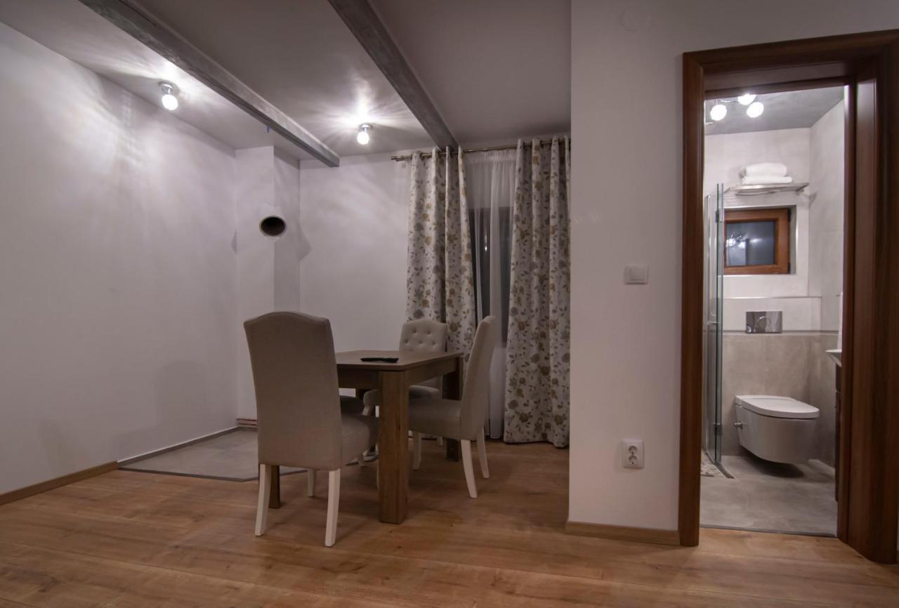 Seven House Apartment